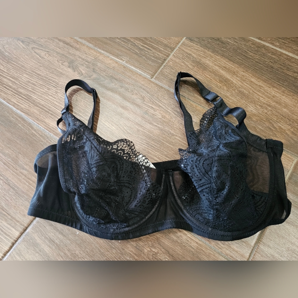 ADORE ME BLACK LACE BRA SZ 42DDD